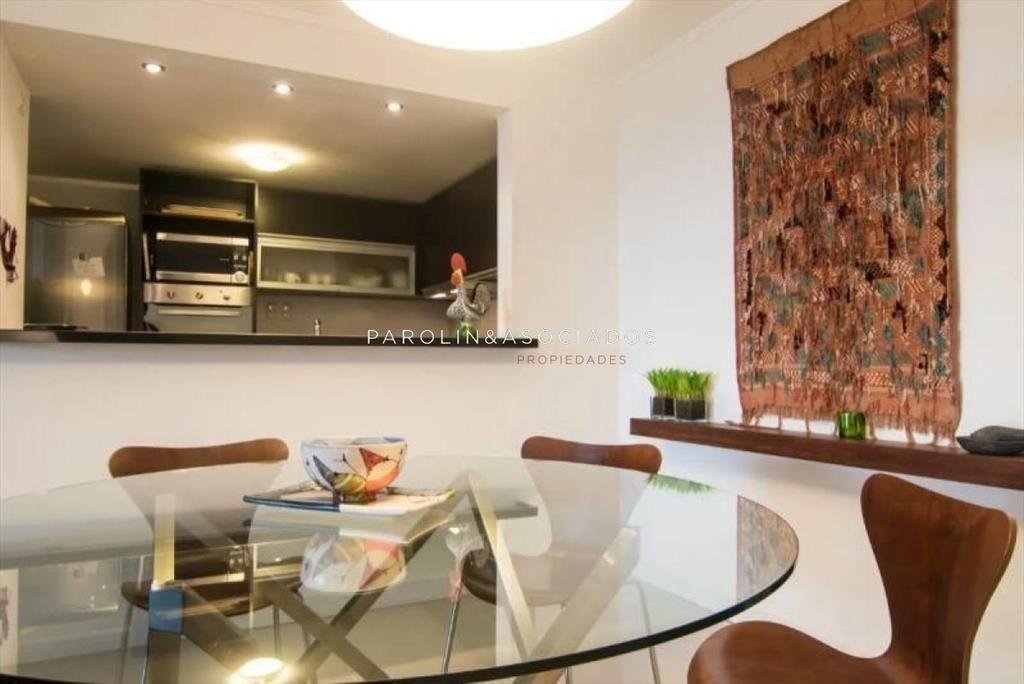 Apartamento en venta en piso alto en Forest Punta