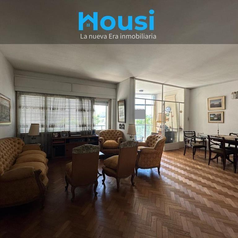 Venta apartamento 3 dormitorios con garaje y vista al mar e