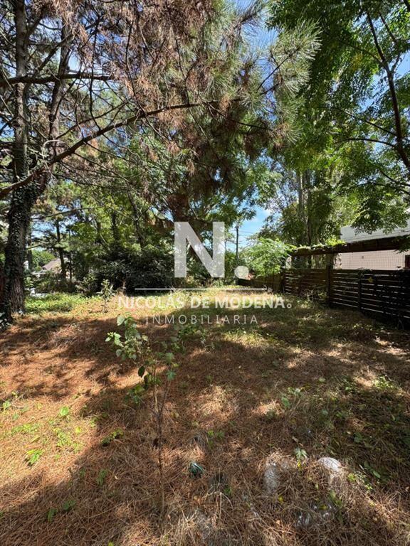 Vende terreno en Lugano, Punta del Este