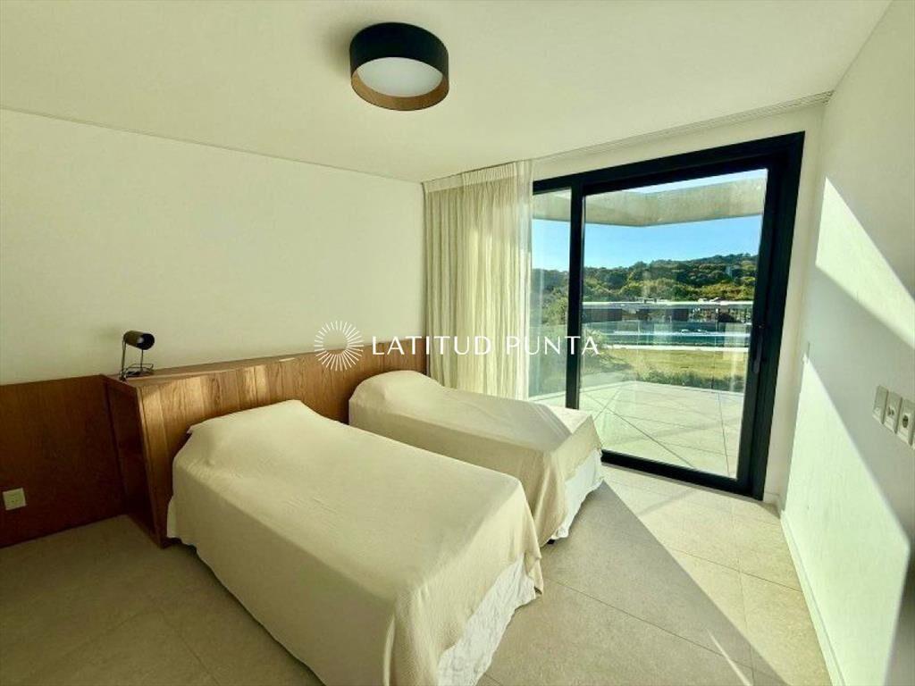Apartamento 3 dormitorios en suite. Aldeana