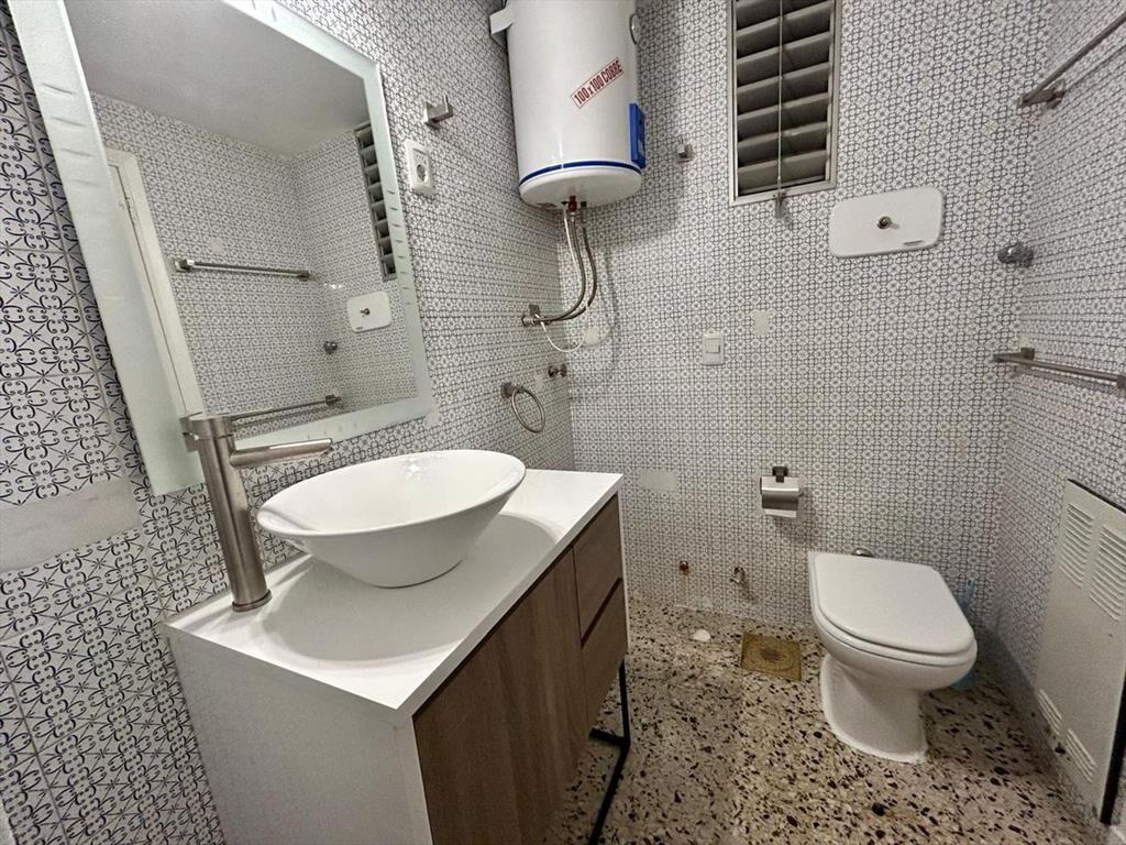 VENTA APARTAMENTO 1 DORMITORIO Y MEDIO PENINSULA