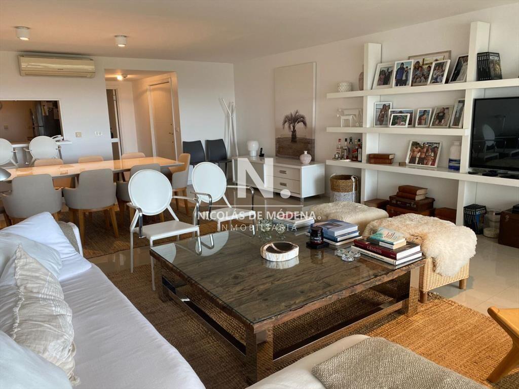 Espectacular Departamento de 2 suites en venta al