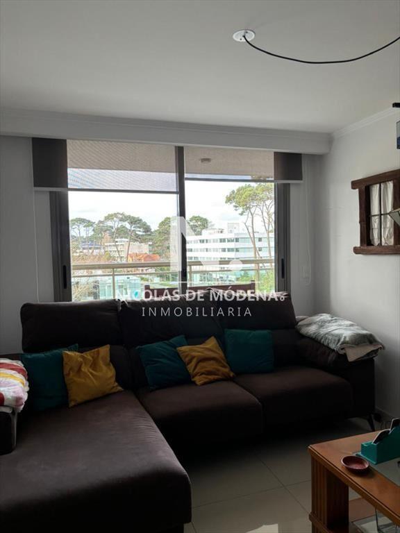 Apartamento en venta en excelente ubicacion, 2 dormitorios