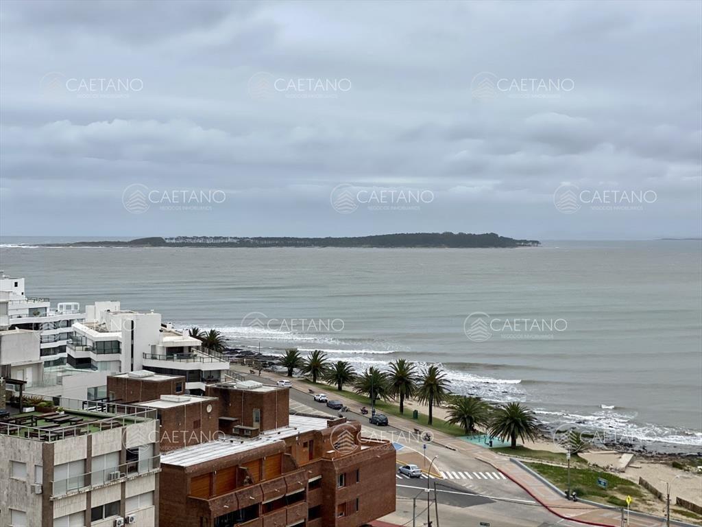 Venta apartamento 3 dormitorios. Playa mansa, del