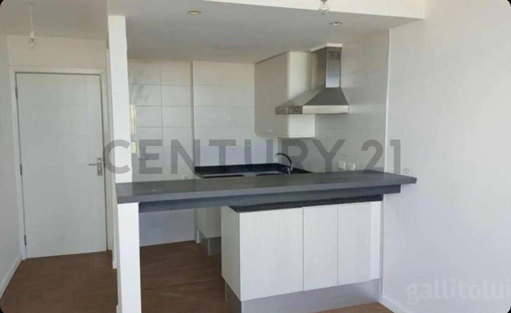 Venta Pocitos – Penthouse Frente 1 Dormitorio con terraza...