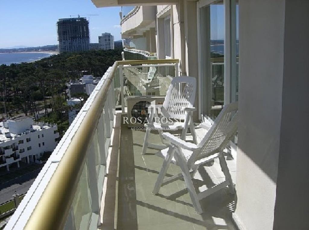 Apartamento 3 dormitorios 3 baños Punta del Este