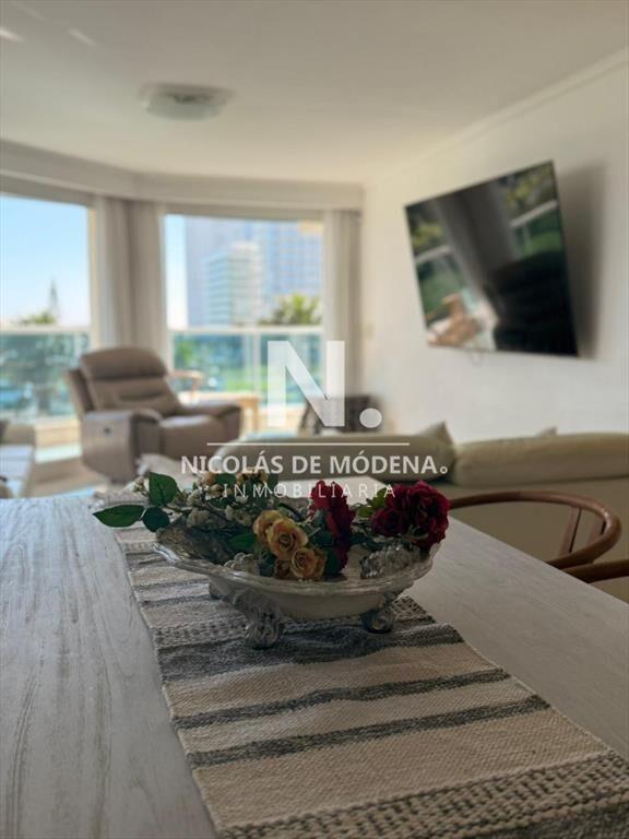 Apartamento de 3 dormitorios en alquiler de verano en Punta
