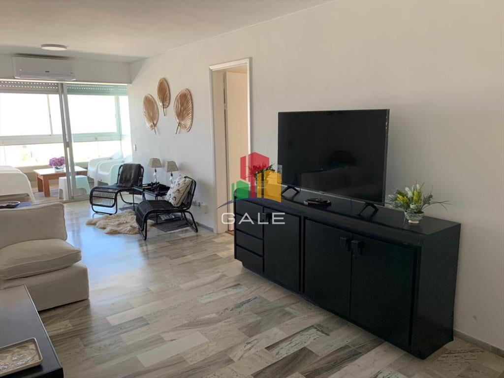 Apartamento de 3 dormitorios en Peninsula, Punta