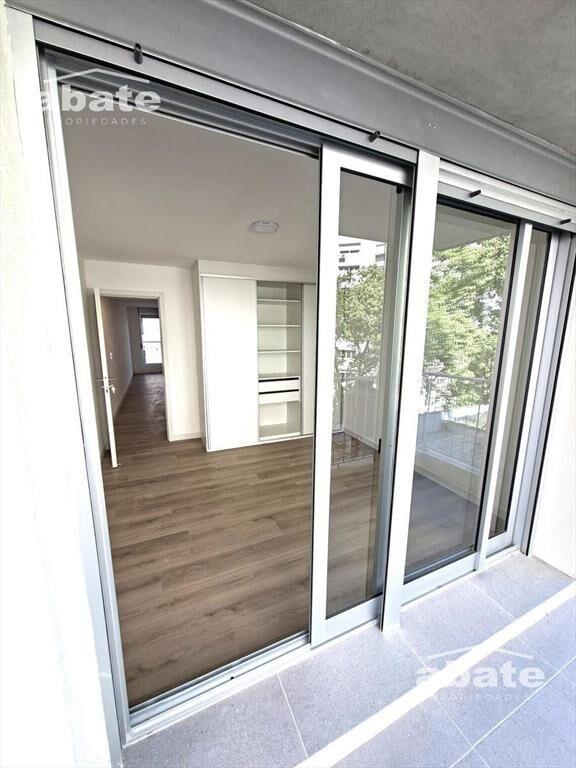 Venta apartamento 1 dormitorio GRAN PATIO PRIVADO en Cord