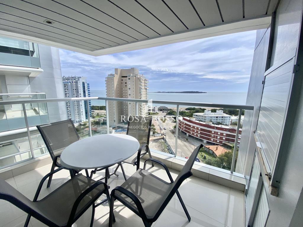 Apartamento en alquiler Playa Mansa 2 dormitorios MIAMI BOO