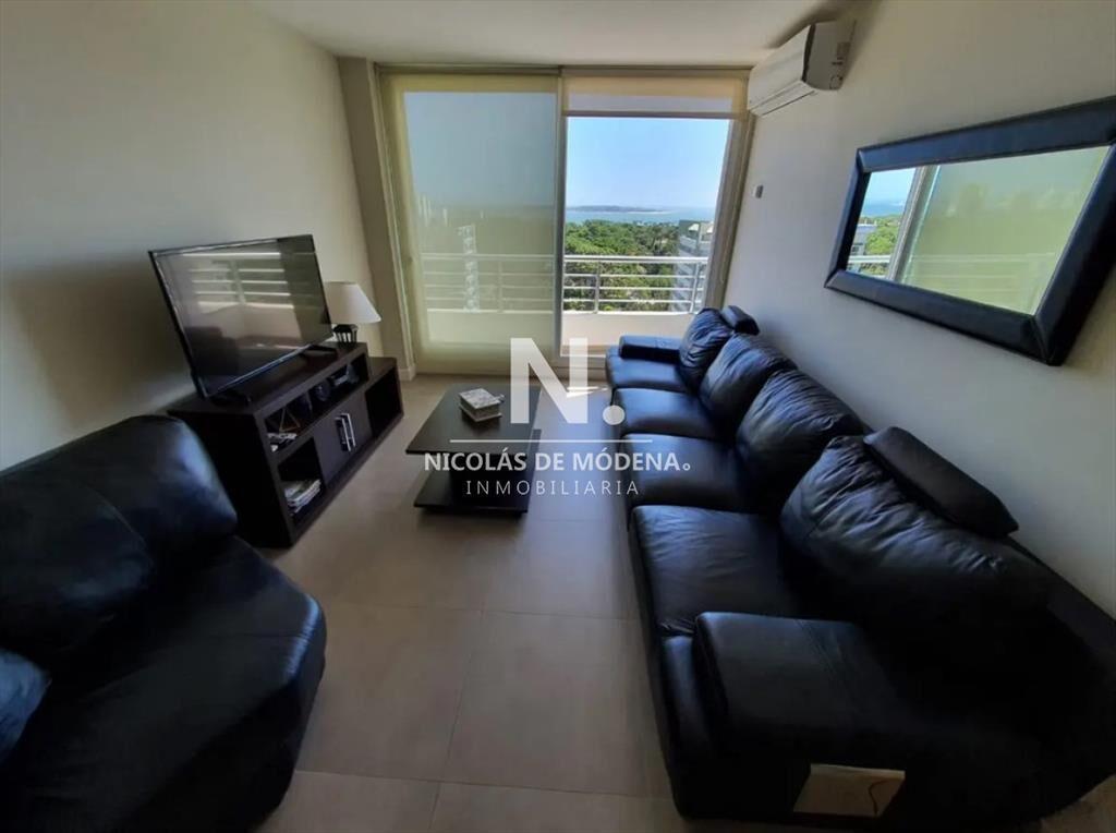 Apartamento en Venta de 2 dormitorios en Av. ,