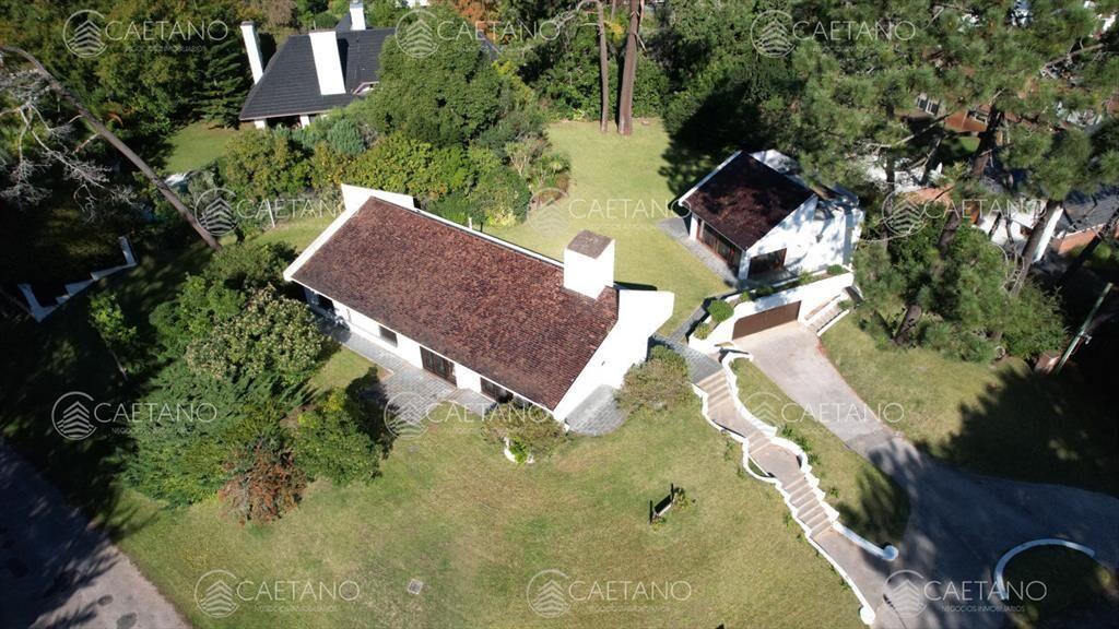 Casa en venta en Lugano, Punta del este, 3 y