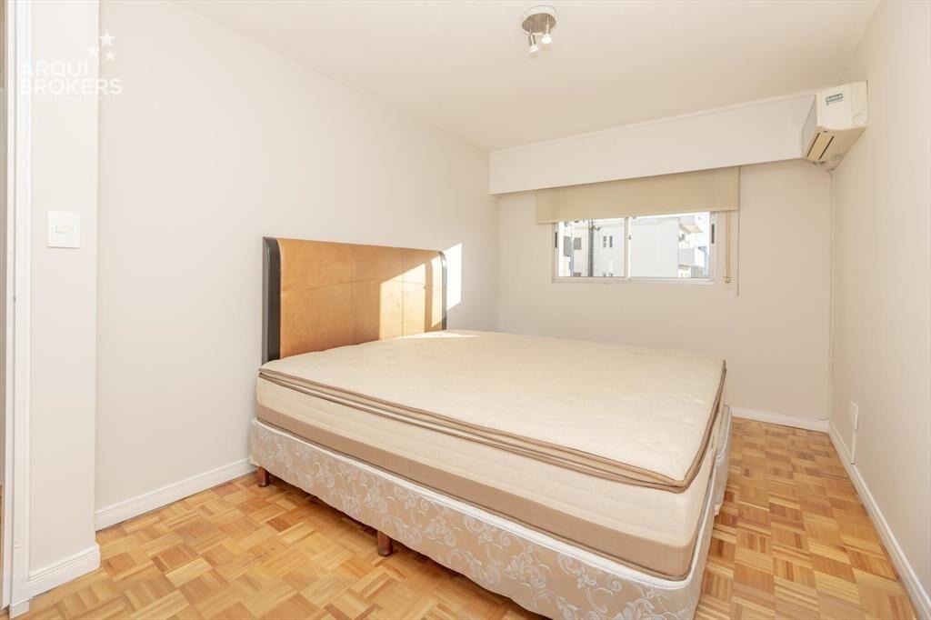 Apartamento penthouse de 2 dormitorios en venta en Punta Ca