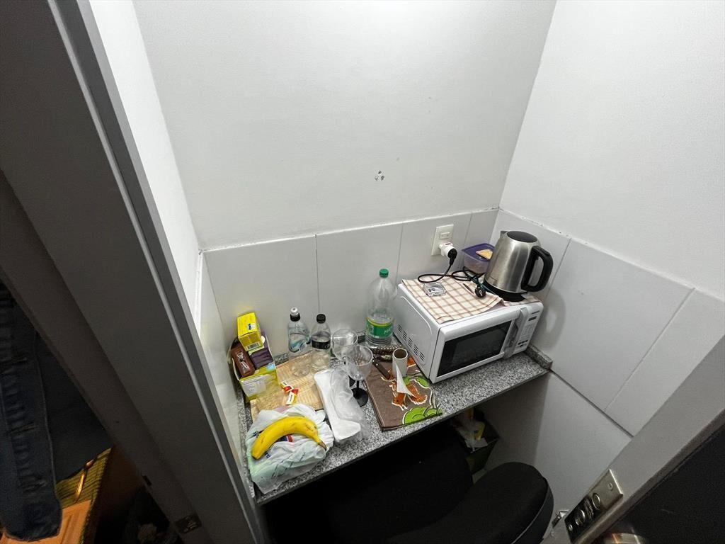 Local , 18 de julio y Vazquez, 200 m2 , 9 mts de frente ,ac