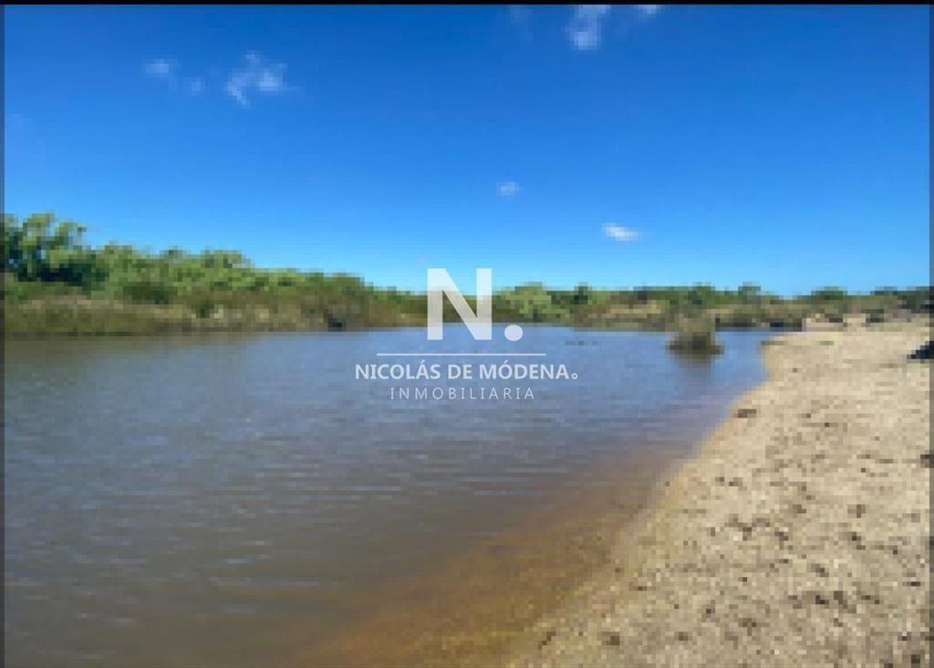 Gran campo en venta