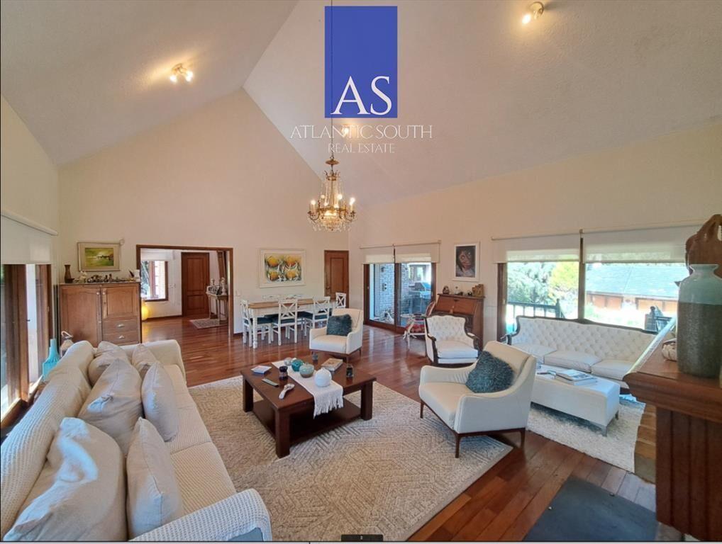 Oportunidad Gran chalet con piscina 4 dormitorios