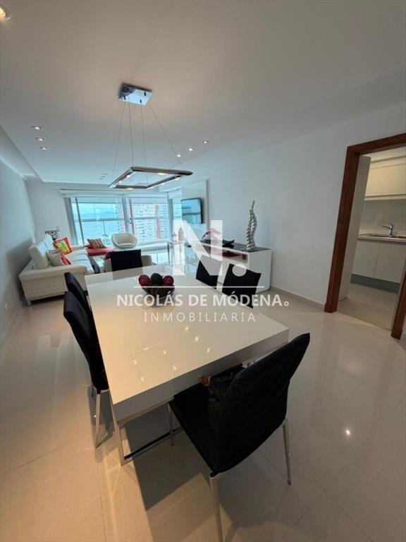 En venta casa 3 dormitorios en Playa Mansa, Punta