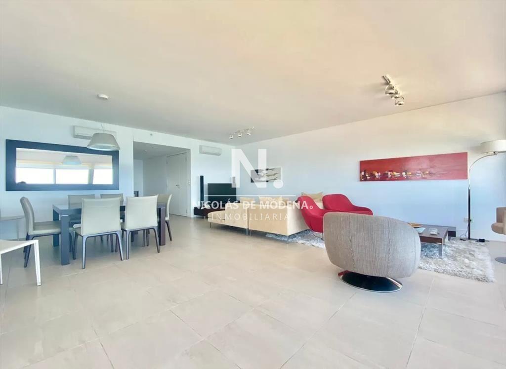 Vende apartamento en Torre Le Parc, Punta del 3