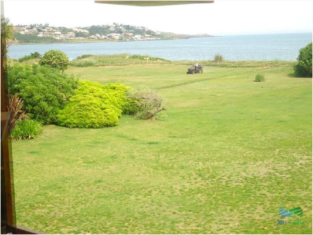 Espectacular residencia en primera LÃnea sobre
