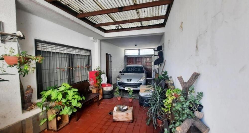 Venta casa 5 dorm en Atahualpa, Bv. Artigas y Ramón Márquez