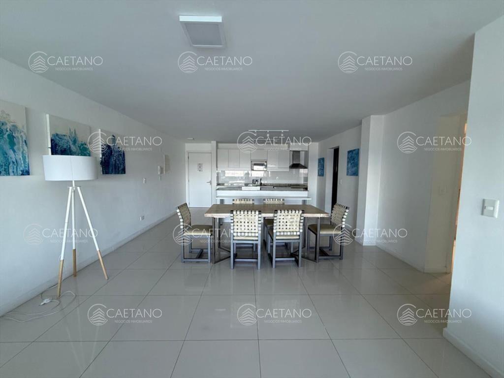 Venta apartamento Punta ballena.