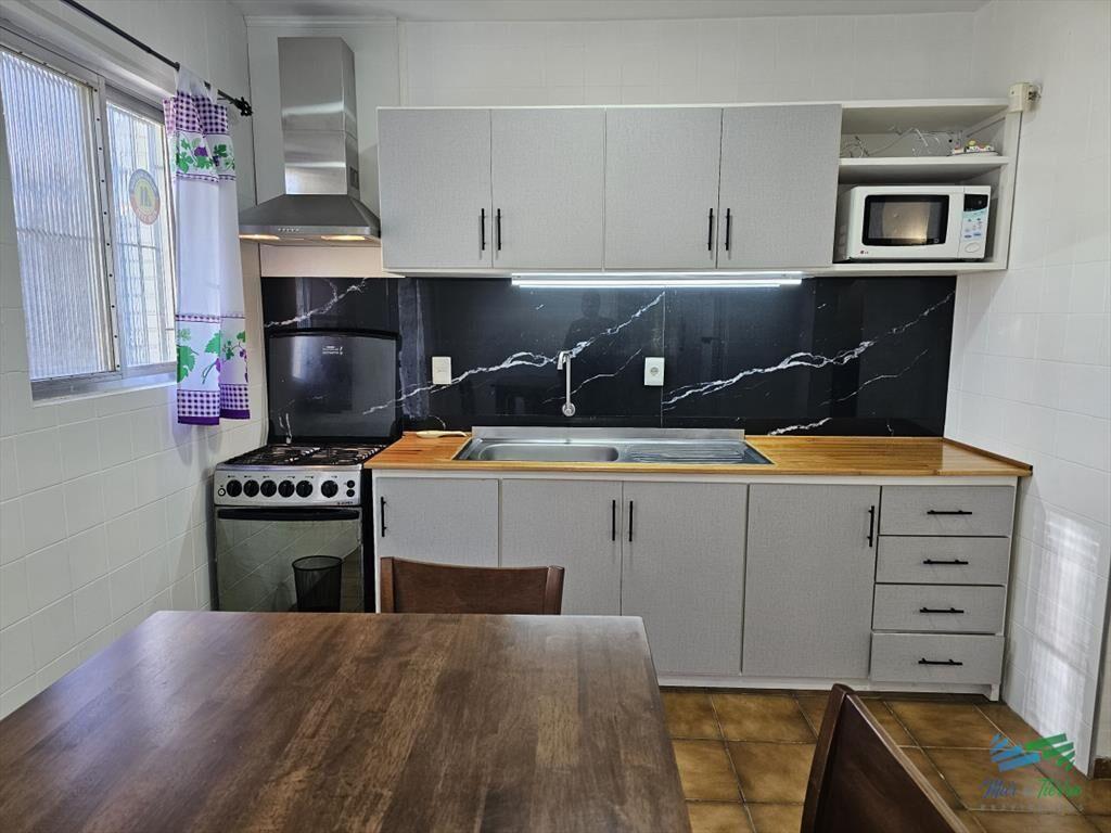 Vendo casa 4 dormitorios en zona Shopping, Punta