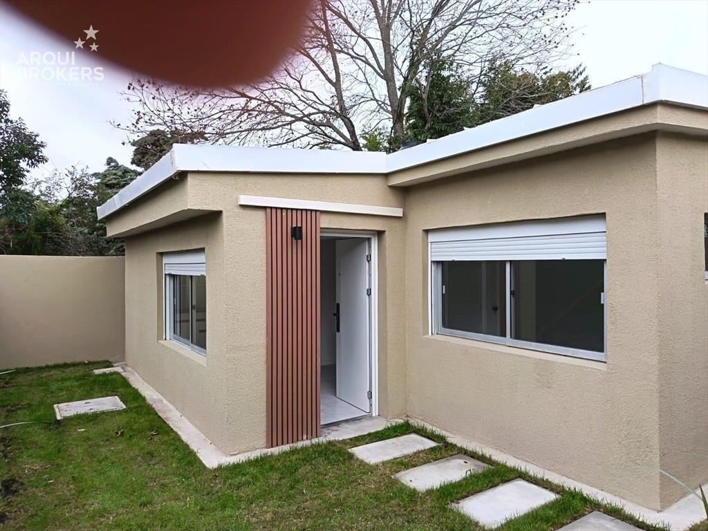 Apartamento de dos dormitorios en alquiler en Carrasco Nort