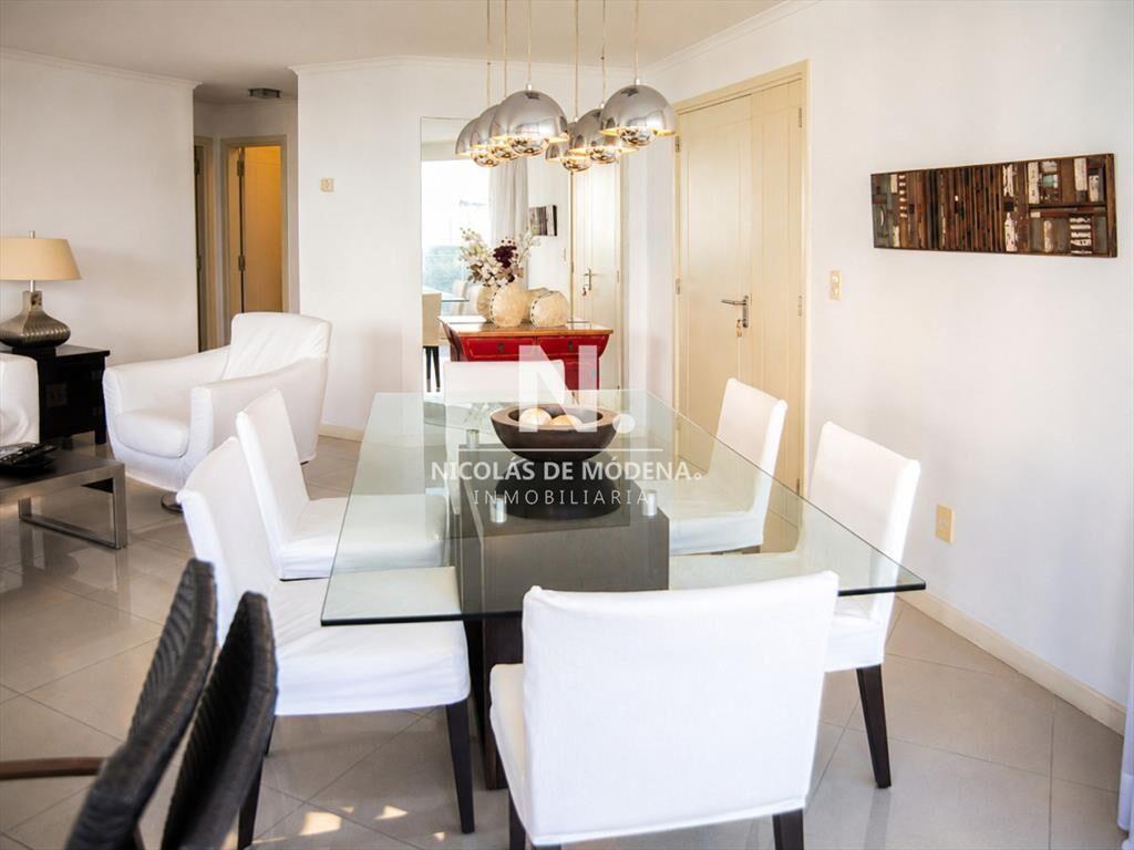 Alquila apartamento de 3 dormitorios en Punta del