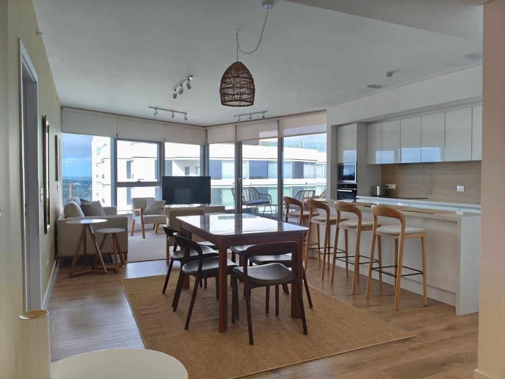 DEPARTAMENTO EN ALQUILER FRENTE AL MAR PLAYA BRAVA