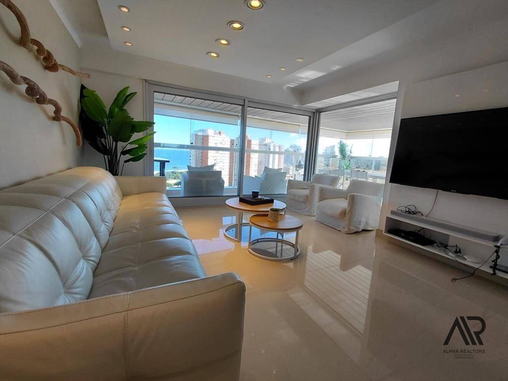 Apartamento en venta c/ cochera en Playa Mansa