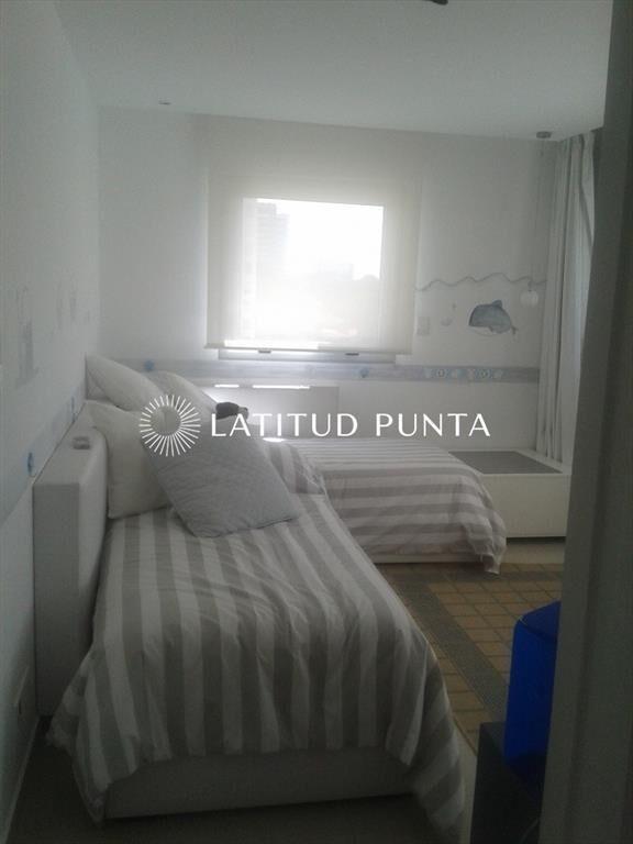 Brava, apartamento de 3 dormitorios más