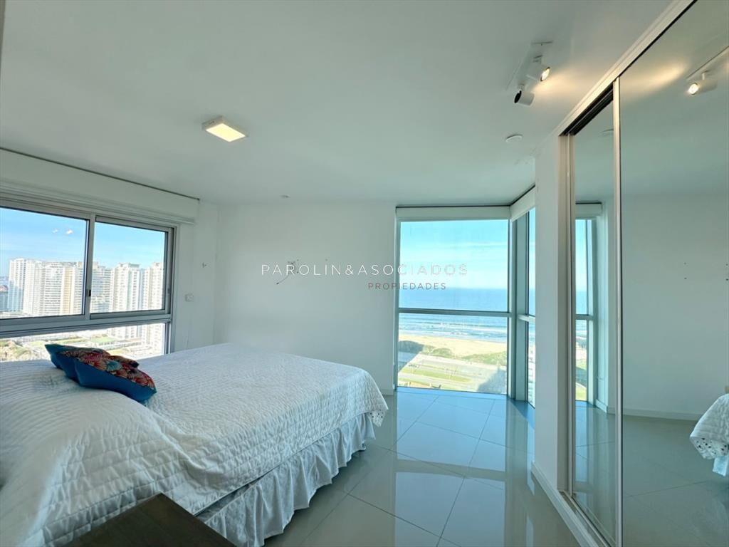 Departamento en Venta de 3 Dormitorios en Wind