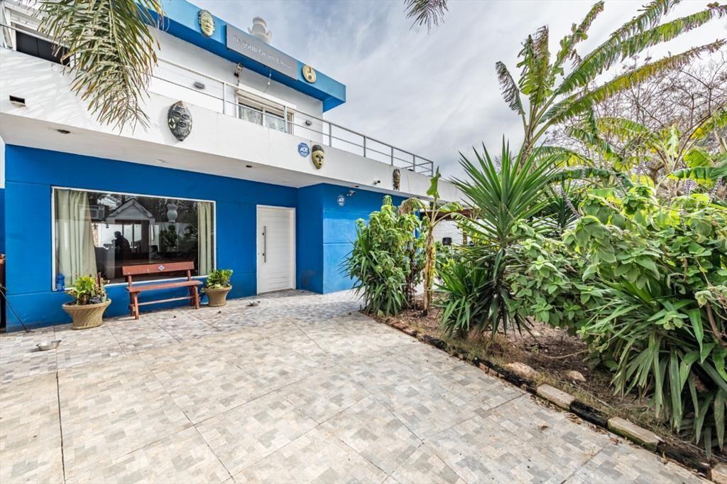 Venta de Casa de 4 dormitorios con Piscina en El Pinar S...