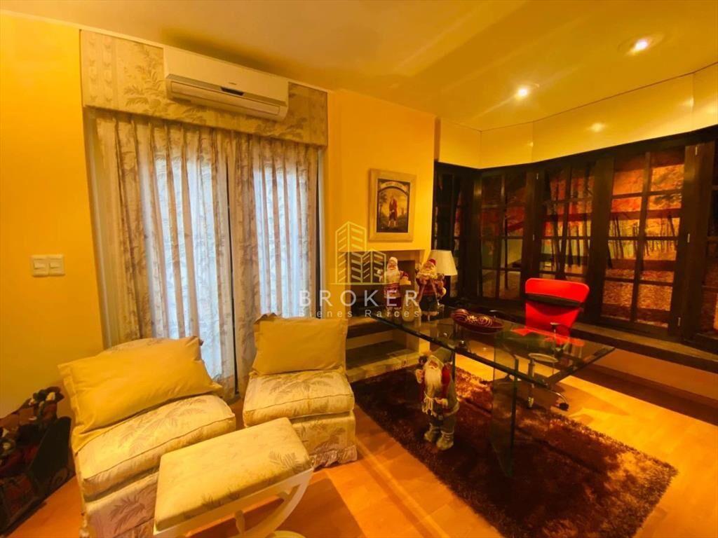 Casa en Venta y Alquiler 6 Dormitorios Barrio del