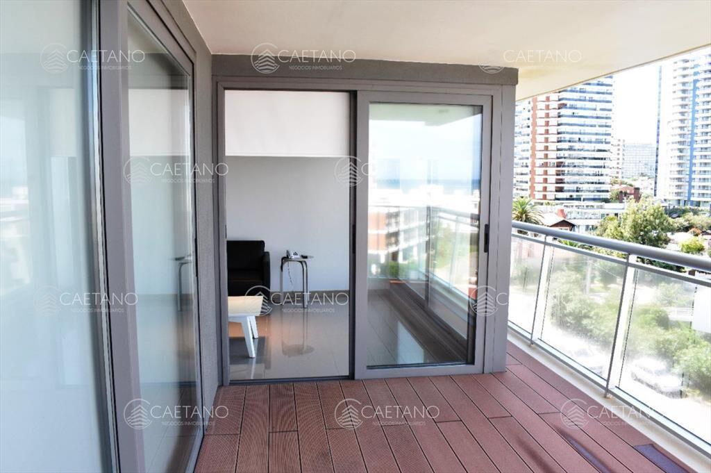 Apartamento amplio y luminoso Mansa, Punta del 2