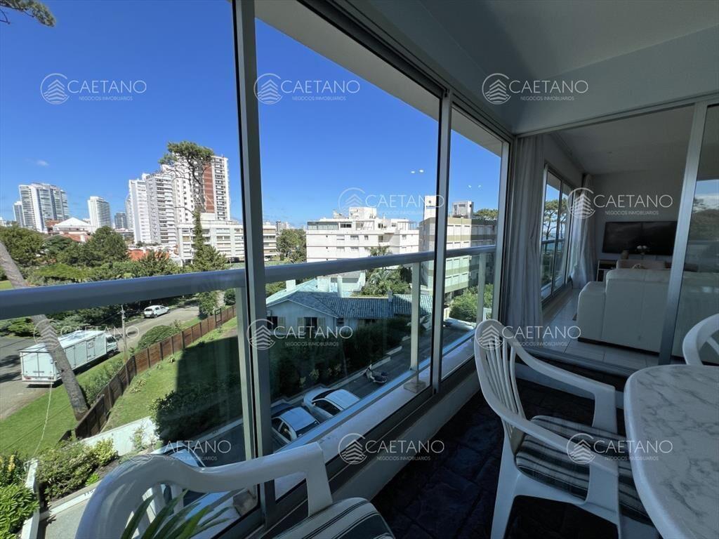 Venta apartamento 2 dormitorios, playa mansa, parada 8