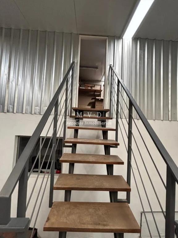 Local Multiuso de 400m2, Depósito En 2 Plantas,