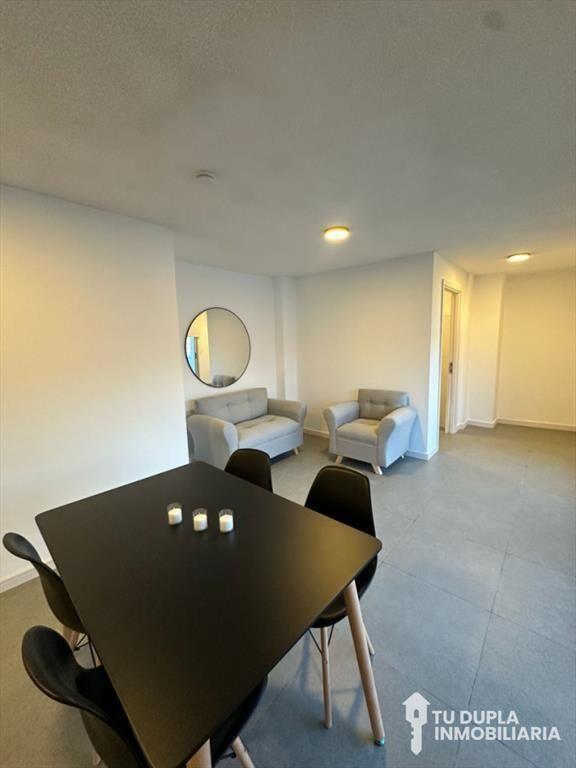 Alquiler apartamento amueblado con garaje