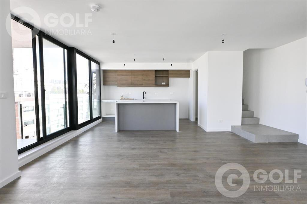 Venta de Penthouse de 3 dormitorios y terraza en Punta Carr