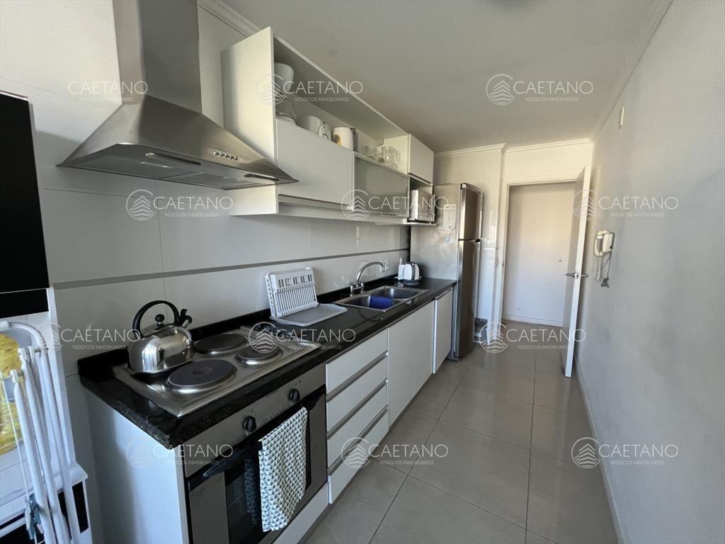 Apartamento en Alquiler a una cuadra del mar en