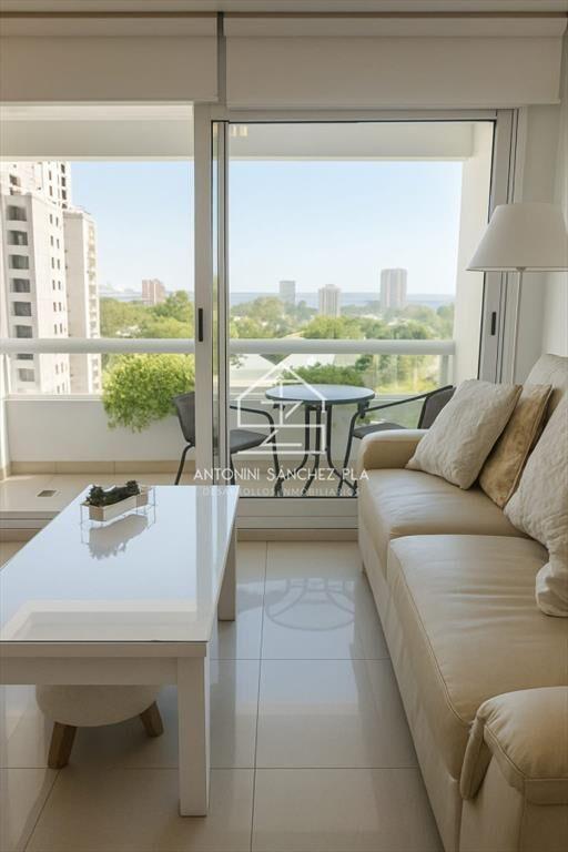 Apartamento en venta de dos dormitorios en Avda