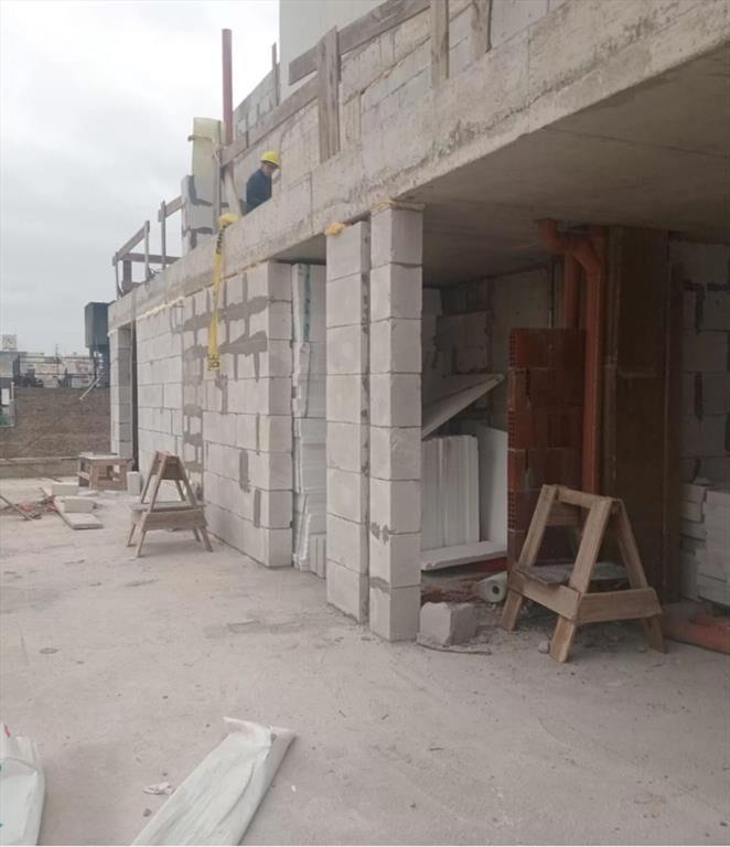 VENTA APARTAMENTO CORDÓN UN DORMITORIO CON GARAJE.