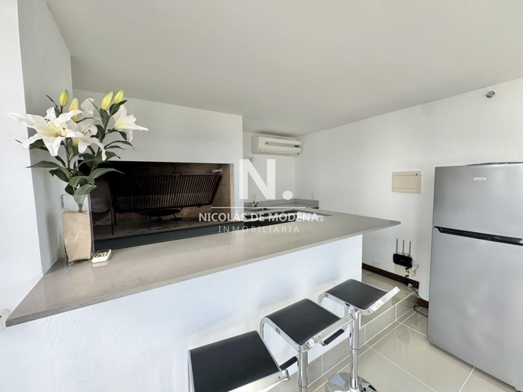 Penthouse de 3 dormitorios en suite a metros del