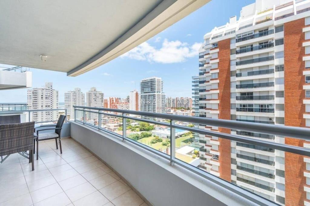 Apartamento en Venta de 3 Dormitorios en The 2,