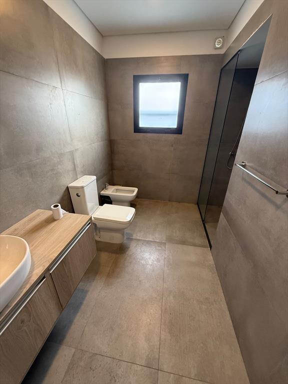 Venta casa 4 dorm Colinas de Carrasco piscina