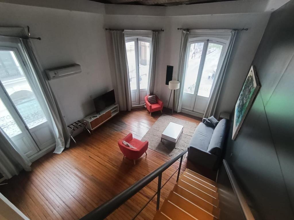 Apartamentos tipo loft en ciudad vieja amoblado.