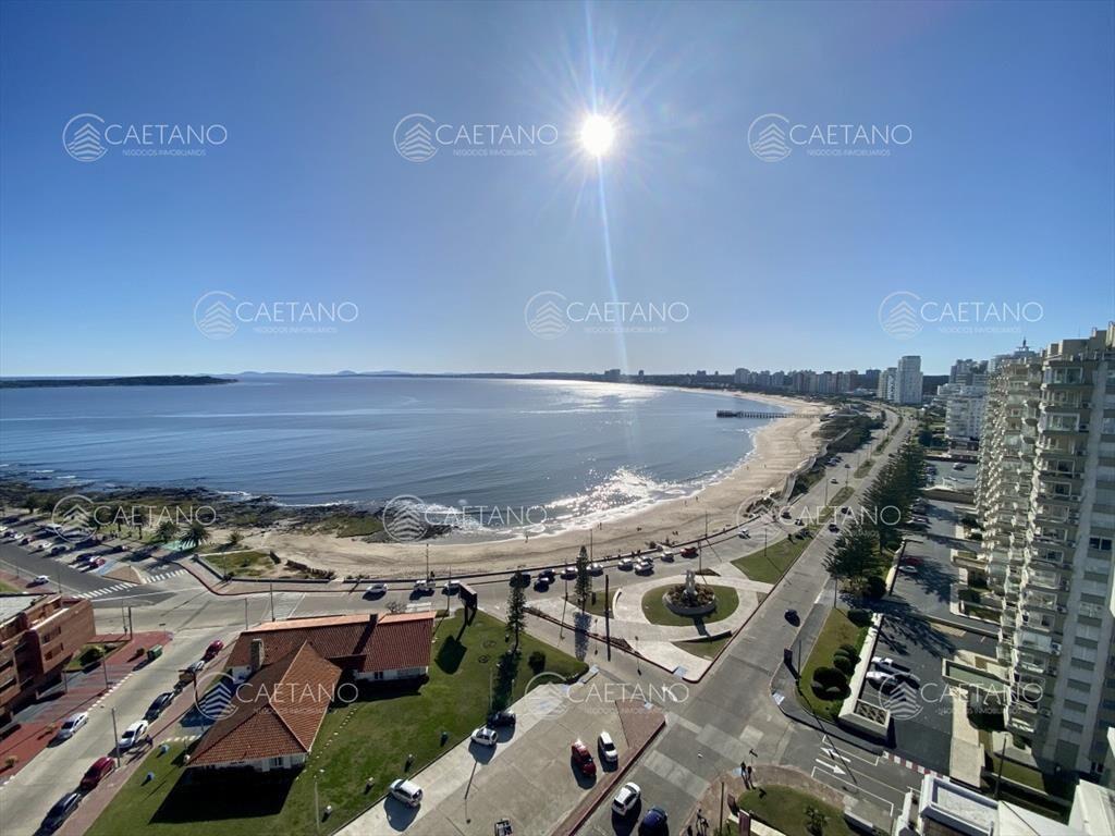 Venta apartamento 4 dormitorios playa mansa Punta