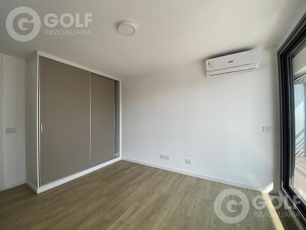Venta apartamento de 2 dormitorios 2 cocheras con renta en