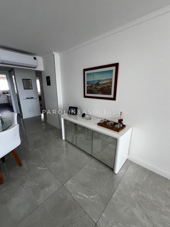 Apartamento de 2 dormitorios en venta en Miami