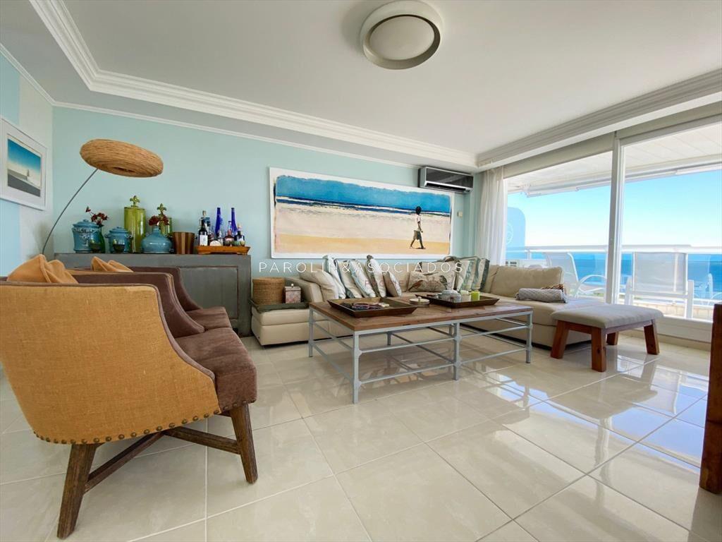 Apartamento en venta de 3 dormitorios en Tower,